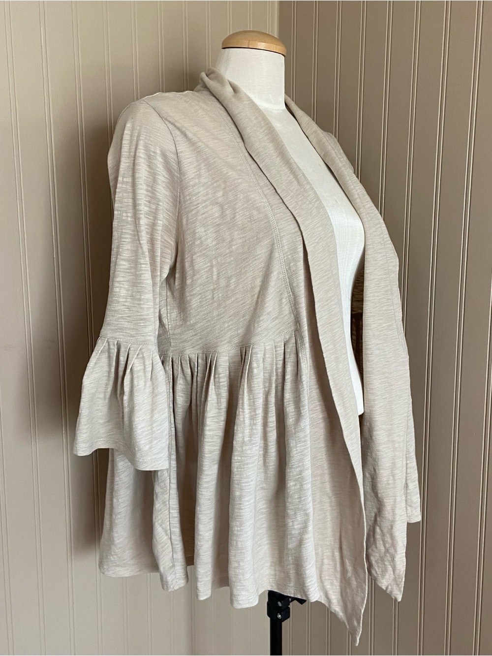 Spanner Beige Bell Sleeve Cardigan 100% Cotton Women’s Medium